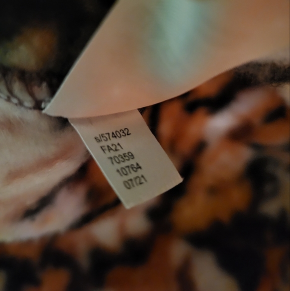 LOFT Floral Sherpa Snap Collar Sweater Top - Size M - Picture 5 of 5